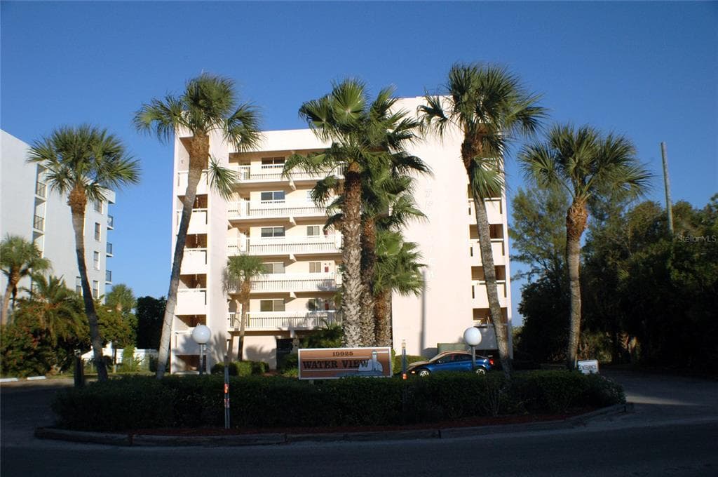 19925 GULF BOULEVARD UNIT 304 INDIAN SHORES, FL 33785