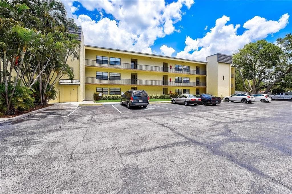 14130 ROSEMARY LANE UNIT 1215 LARGO, FL 33774