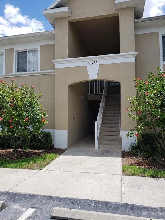 9525 GROVEDALE CIRCLE UNIT 201 RIVERVIEW, FL 33578