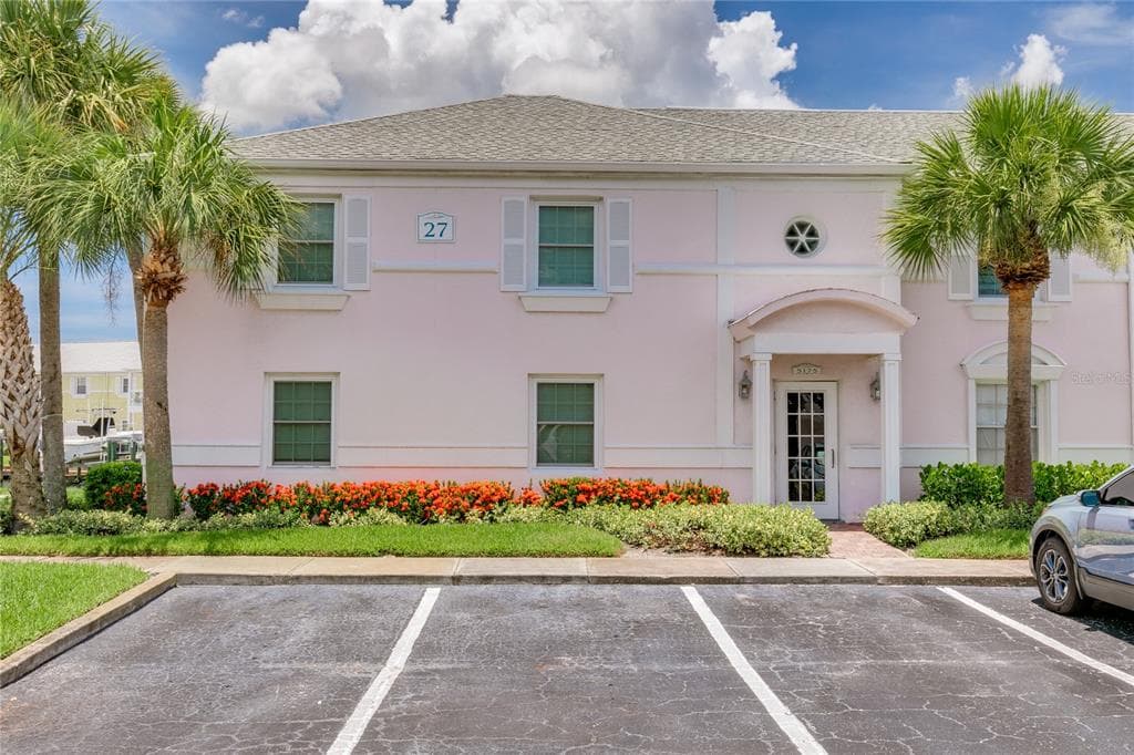 5175 COQUINA KEY DRIVE SE UNIT F ST PETERSBURG, FL 33705