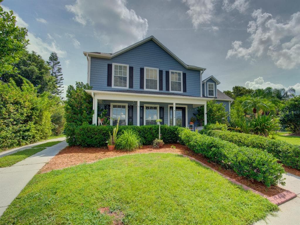 1803 BROADLEAF COURT