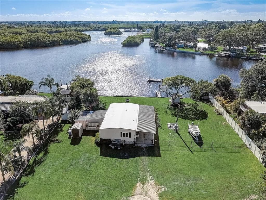 1214 FRISBIE ROAD RUSKIN, FL 33570