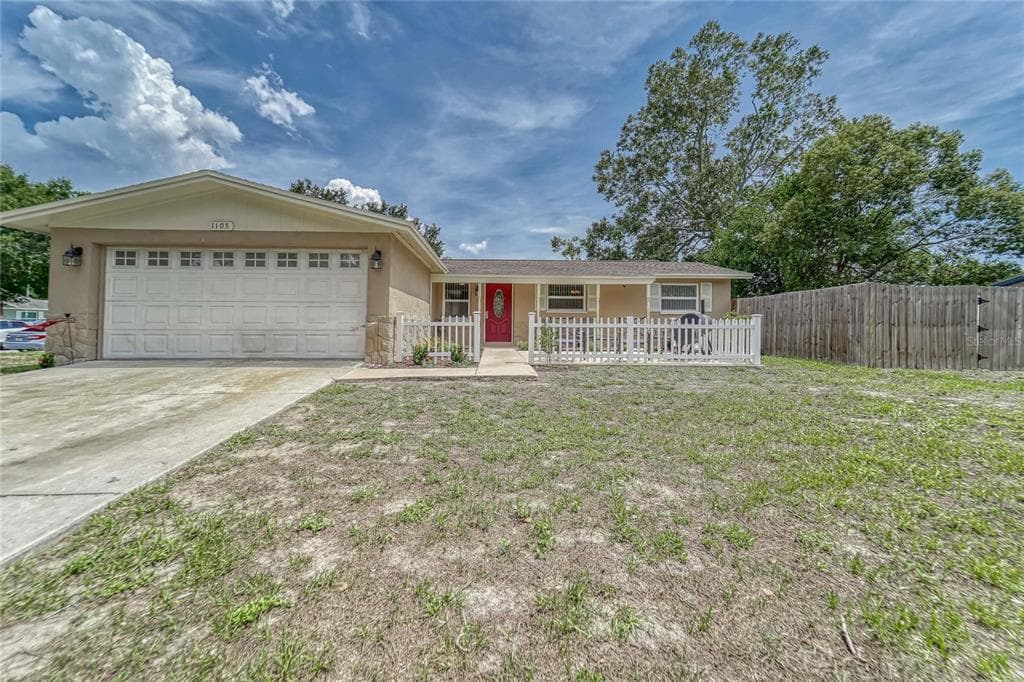 1105 WINDSOR HILL WAY TARPON SPRINGS, FL 34689
