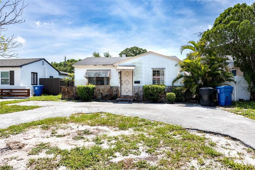 1334 40TH STREET S ST PETERSBURG, FL 33711