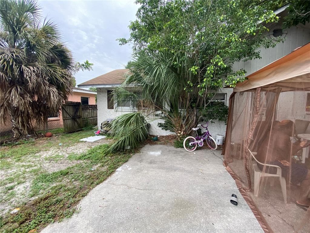 3865 15TH AVENUE S ST PETERSBURG, FL 33711