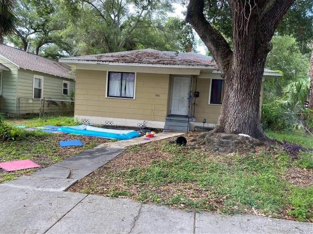 946 23RD AVENUE S ST PETERSBURG, FL 33705