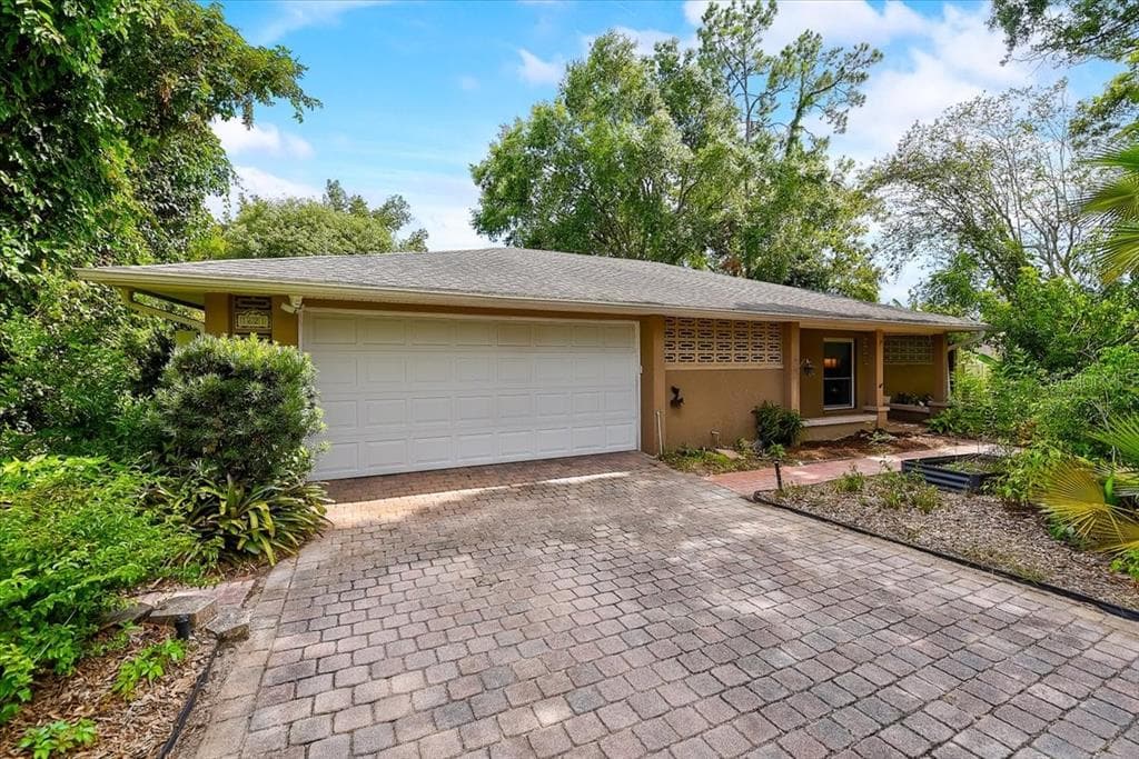 1621 ROSE DRIVE LAKELAND, FL 33813