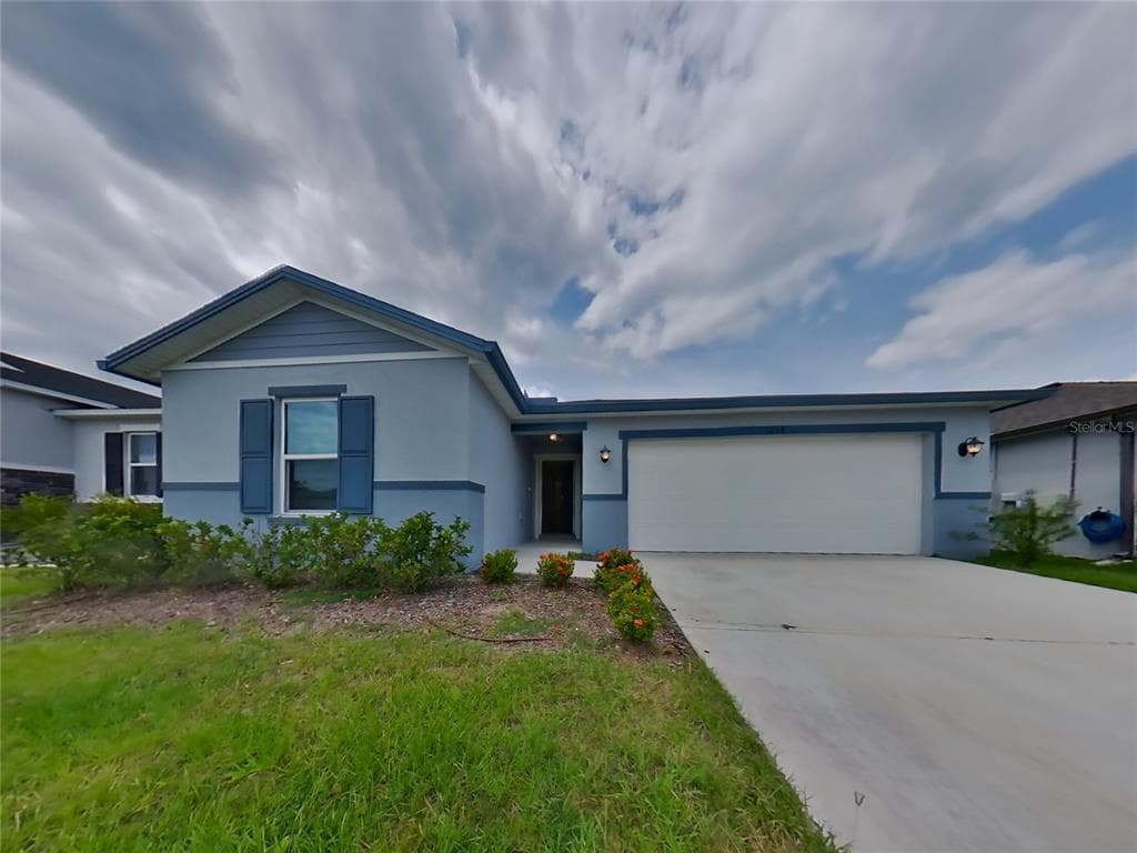 3268 EAGLE HAMMOCK CIRCLE KISSIMMEE, FL 34743