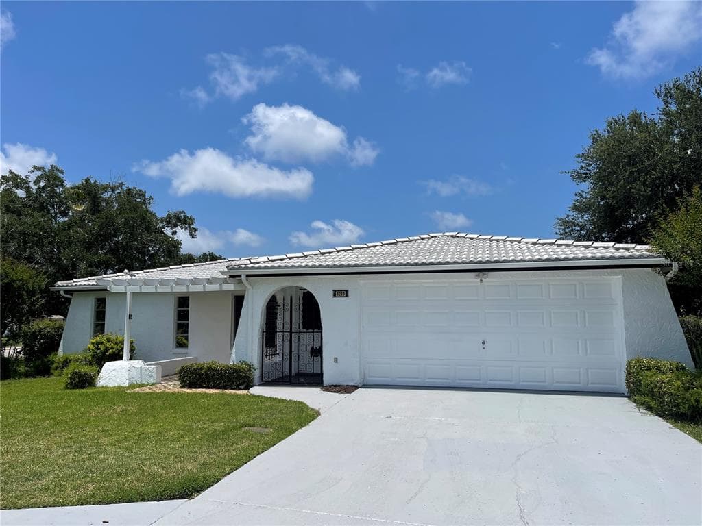 9249 GLEN MOOR LANE PORT RICHEY, FL 34668