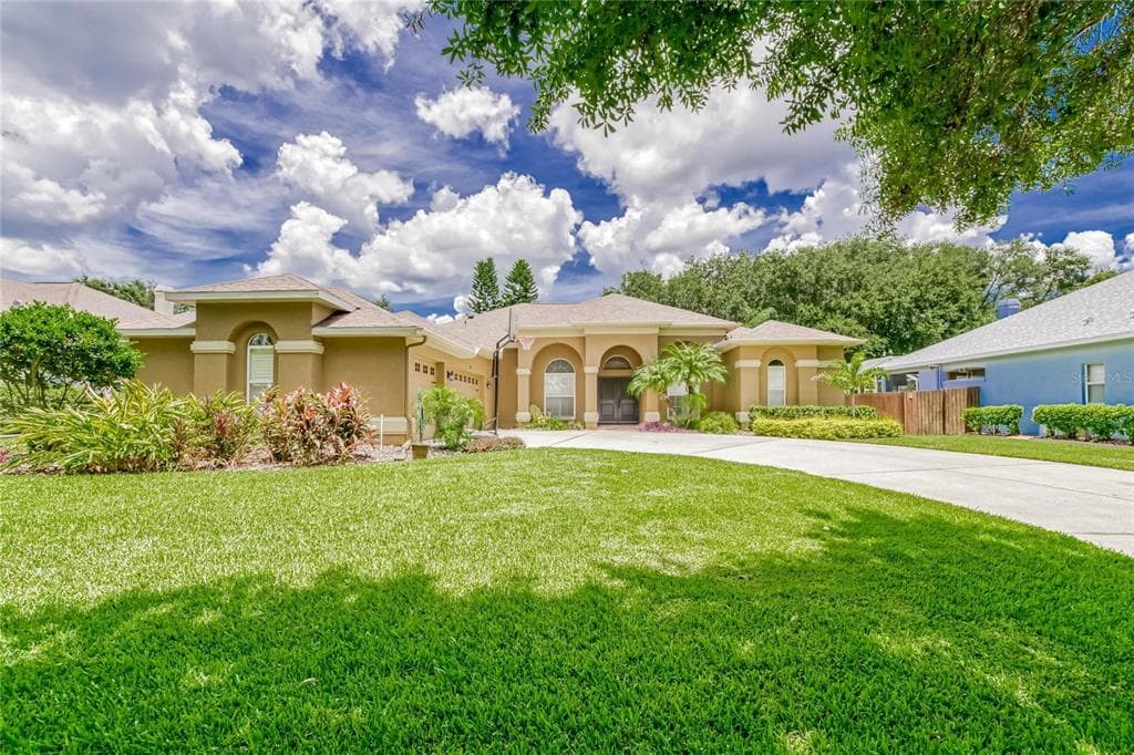 2925 HILLSIDE RAMBLE DRIVE BRANDON, FL 33511