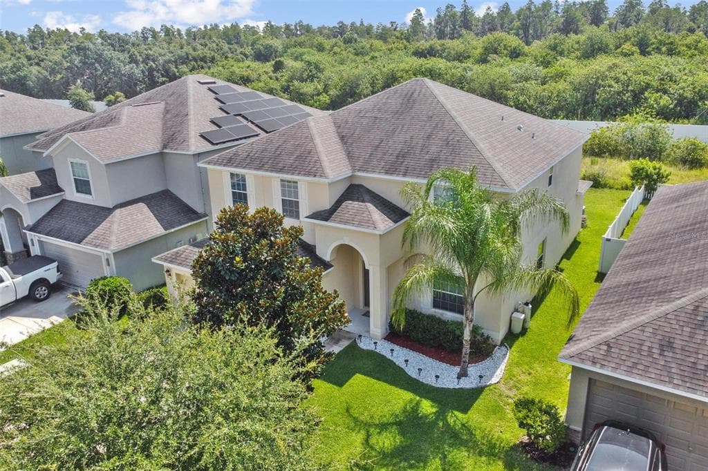 925 MEADOW GLADE DRIVE RUSKIN, FL 33570