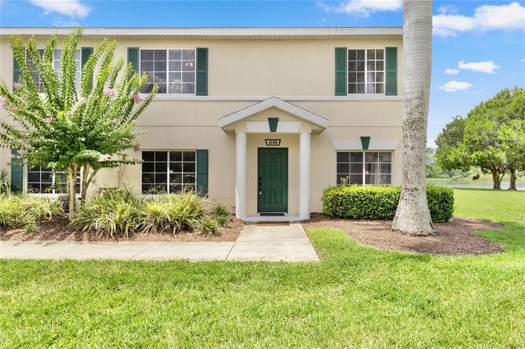 214 CAPE HARBOUR LOOP UNIT 108 BRADENTON, FL 34212