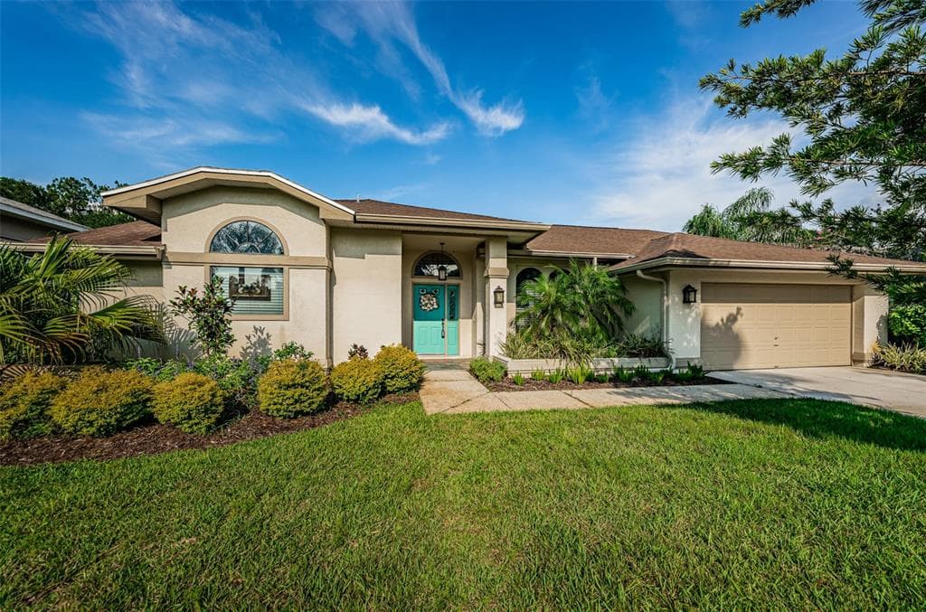 447 WHISPERING LAKES BOULEVARD