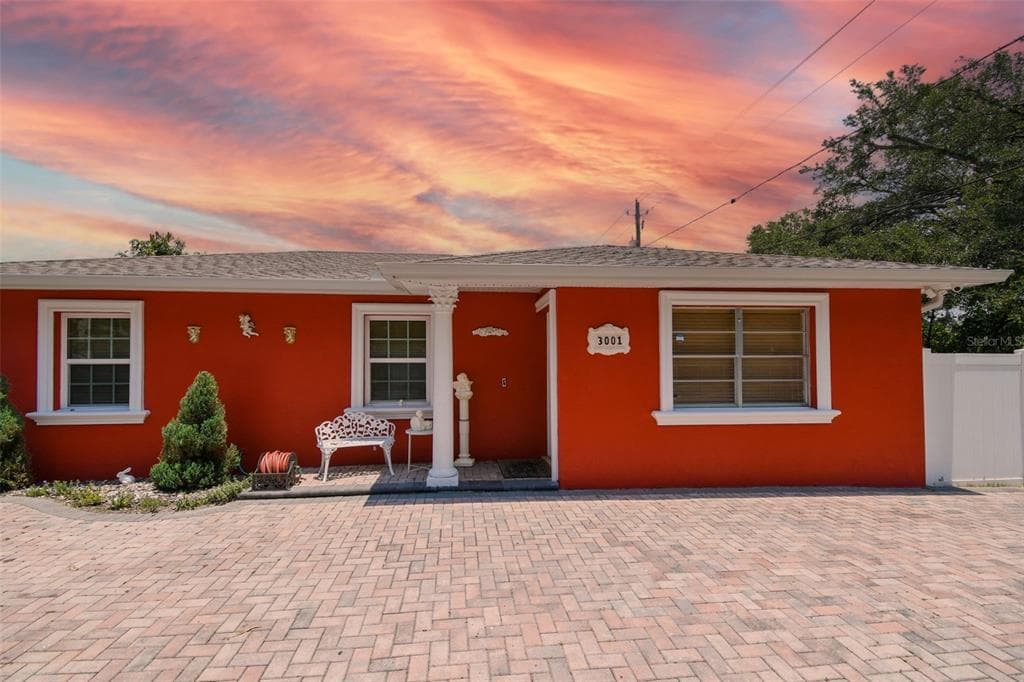 3001 W SOUTH AVENUE TAMPA, FL 33614