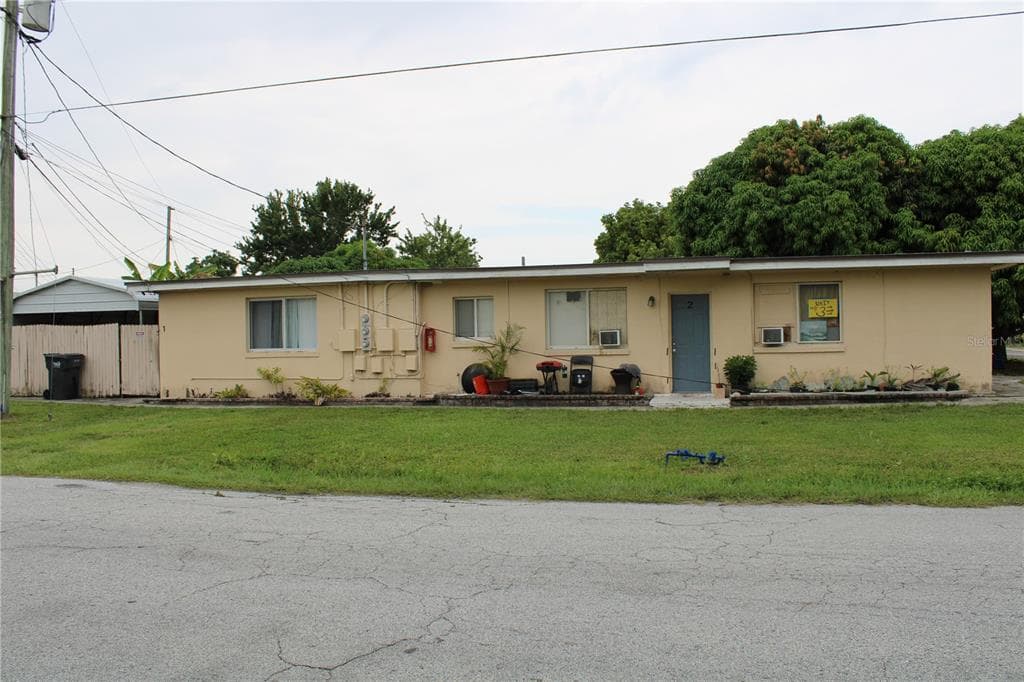 3290 64TH AVENUE N ST PETERSBURG, FL 33702