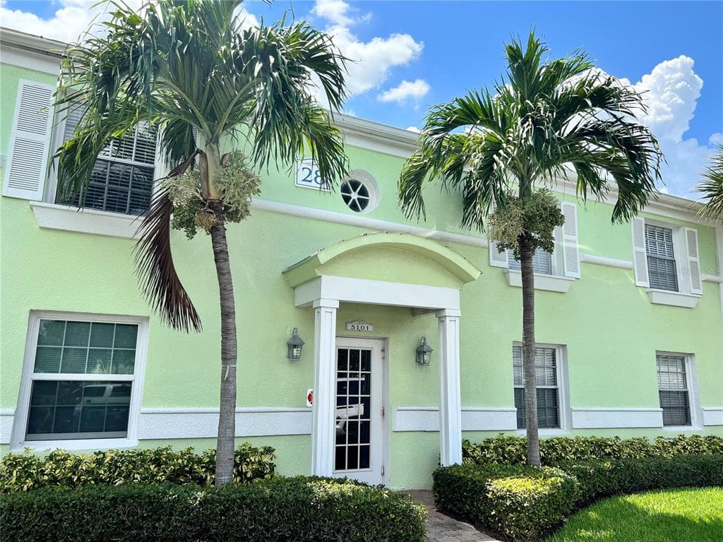 5101 COQUINA KEY DRIVE SE UNIT C ST PETERSBURG, FL 33705