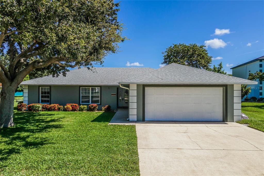 130 EVERGREEN DRIVE AUBURNDALE, FL 33823