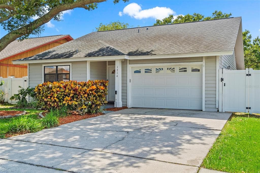 1714 WHISPERING DRIVE E LARGO, FL 33771