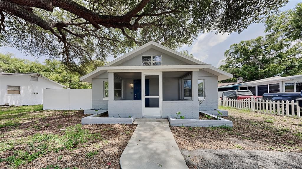 3856 42ND AVENUE N ST PETERSBURG, FL 33714