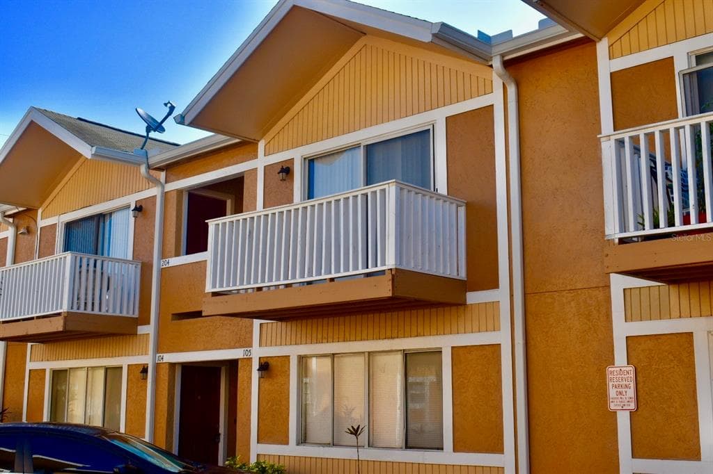 5201 S MACDILL AVENUE UNIT 108 TAMPA, FL 33611