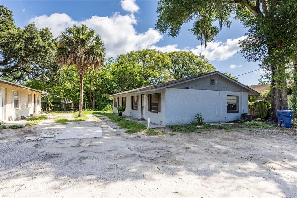 1412 E BOUGAINVILLEA AVENUE TAMPA, FL 33612