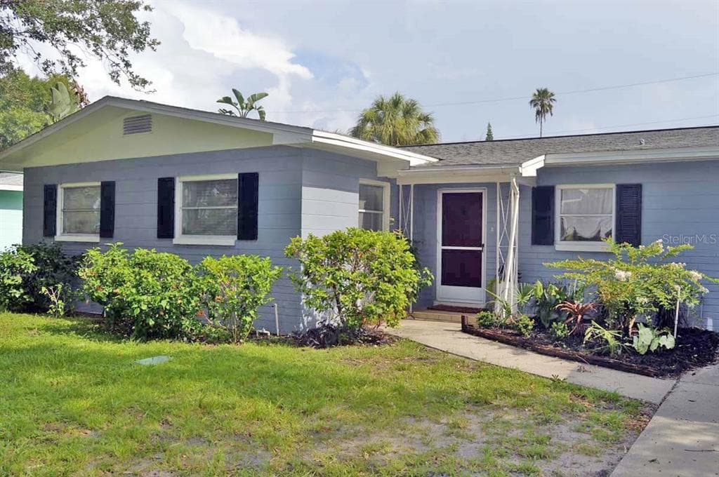 4717 W CHAPIN AVENUE TAMPA, FL 33611