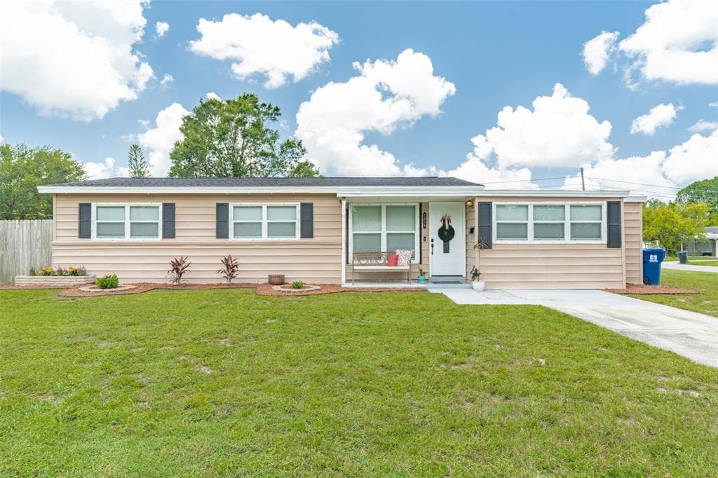 7218 MEADOWLAWN DRIVE N