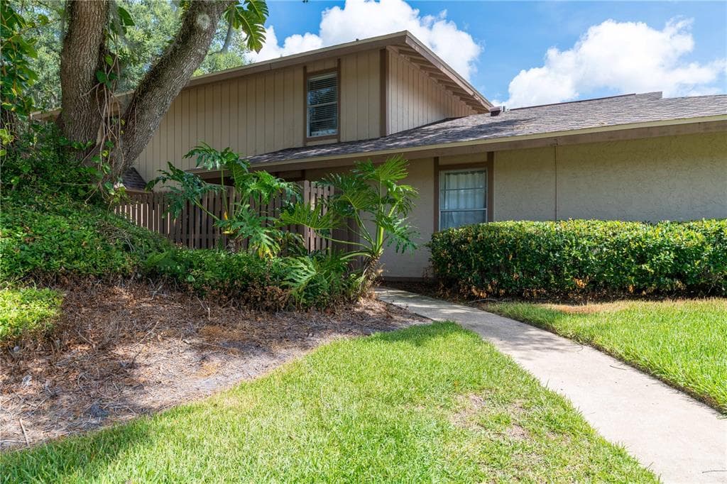 3214 DOE COURT UNIT 3214 BRANDON, FL 33511