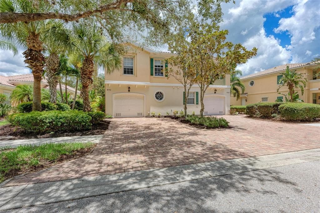 8110 CARDENA LANE SARASOTA, FL 34238