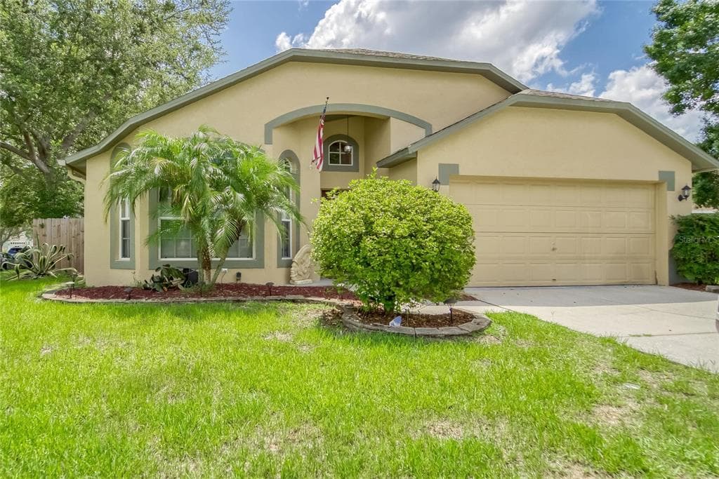 5402 BIERIOT PL RIVERVIEW, FL 33578