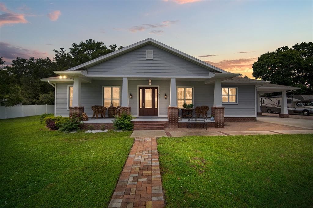 3003 WAYLON LANE VALRICO, FL 33596