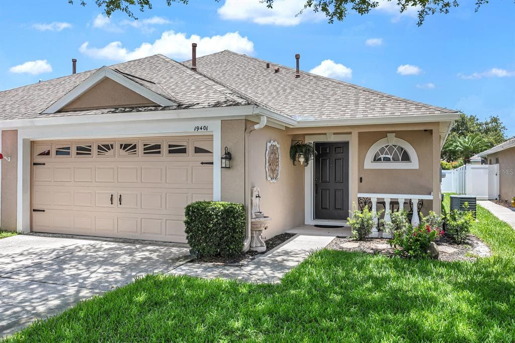 19401 WEYMOUTH DRIVE LAND O LAKES, FL 34638
