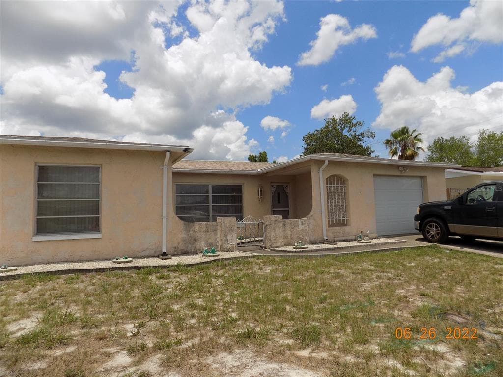 8033 SAYBROOK DRIVE PORT RICHEY, FL 34668