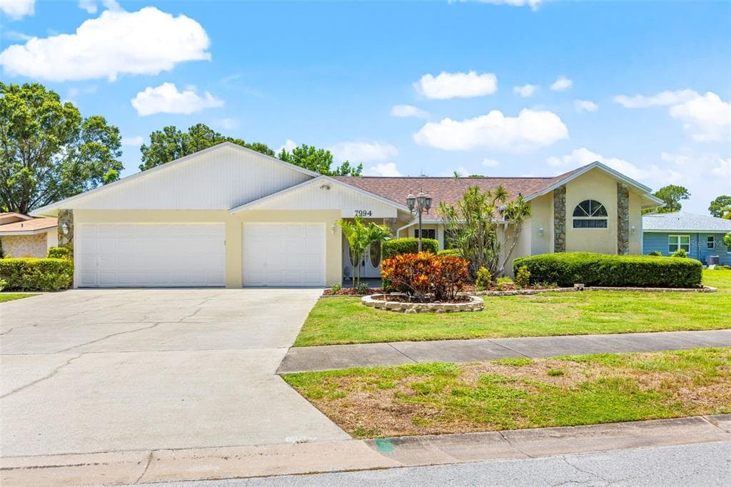 7994 JAYWOOD ROAD LARGO, FL 33777