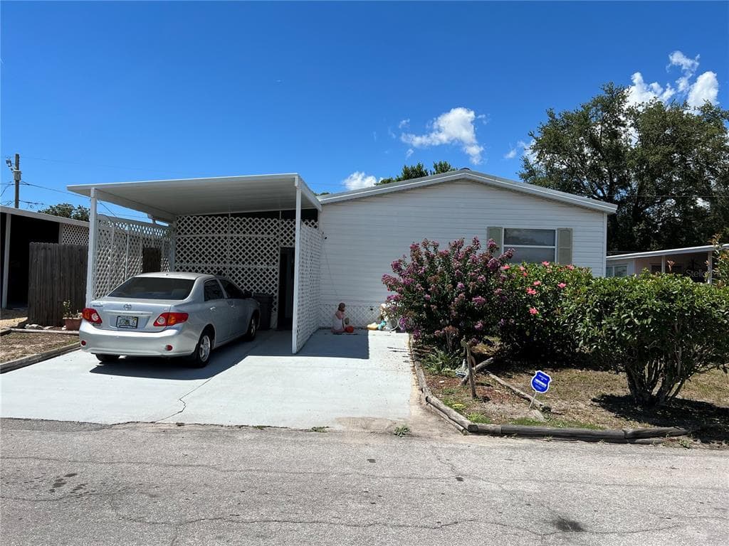 5743 SUNSHINE PARK DRIVE NEW PORT RICHEY, FL 34652