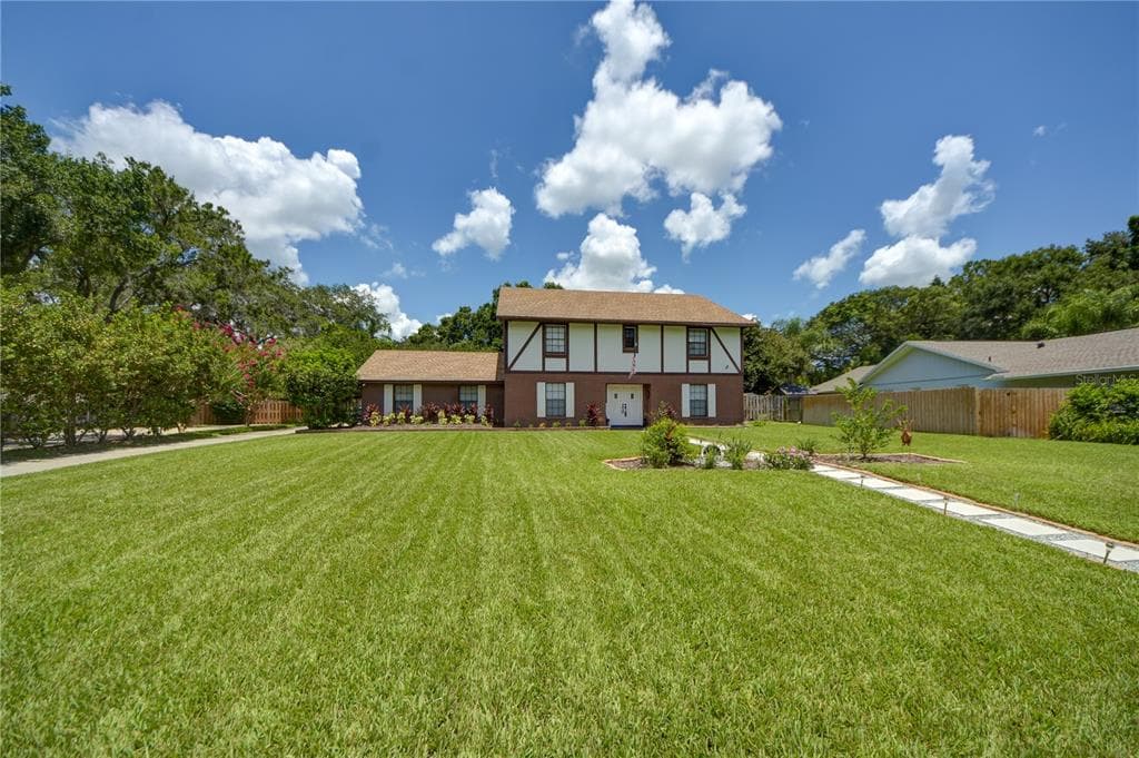 4507 OLD ORCHARD DRIVE TAMPA, FL 33618