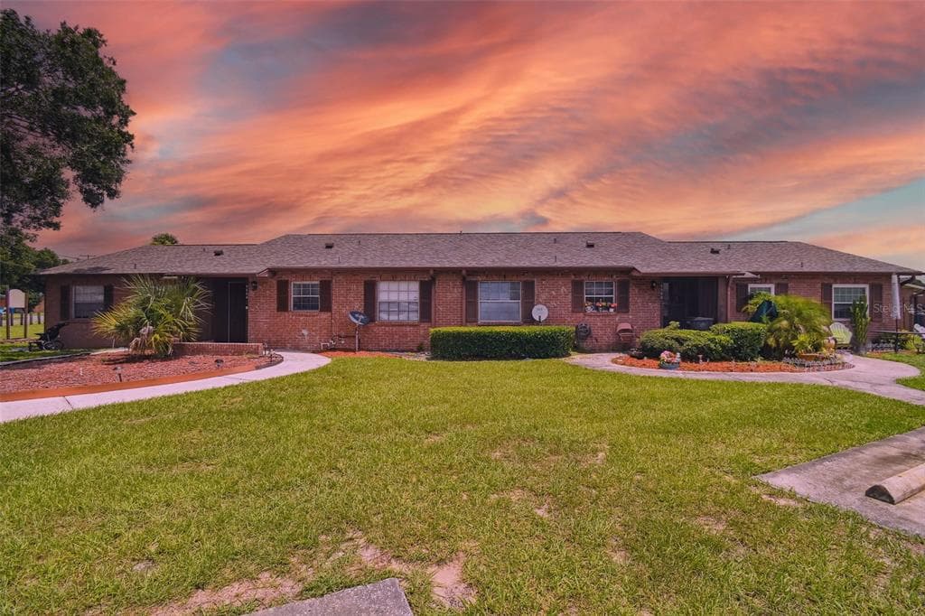 9504 FIELDVIEW CIRCLE UNIT 9504 THONOTOSASSA, FL 33592