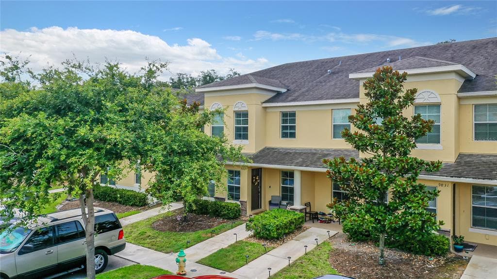 9827 TRUMPET VINE LOOP TRINITY, FL 34655