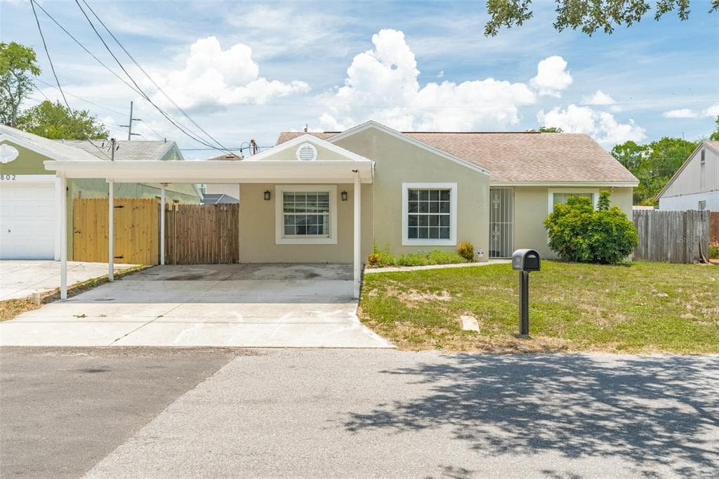 6804 S GABRIELLE STREET TAMPA, FL 33611