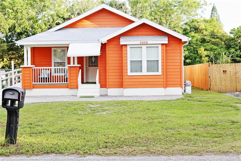 2508 49TH AVENUE N ST PETERSBURG, FL 33714