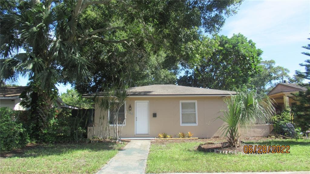 2568 39TH AVENUE N ST PETERSBURG, FL 33714