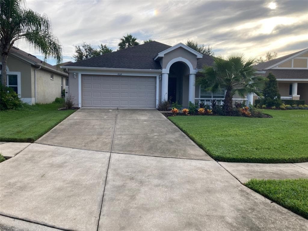 4314 KNOLLPOINT DRIVE WESLEY CHAPEL, FL 33544