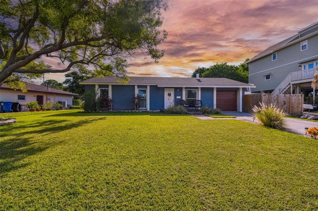 4101 BEACH DRIVE SE ST PETERSBURG, FL 33705