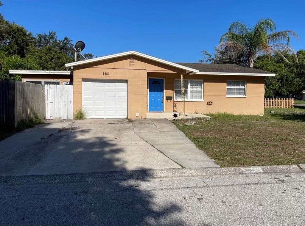 880 42ND STREET N ST PETERSBURG, FL 33713