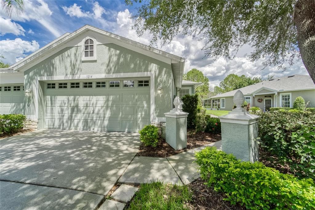 5714 HERONPARK PLACE LITHIA, FL 33547