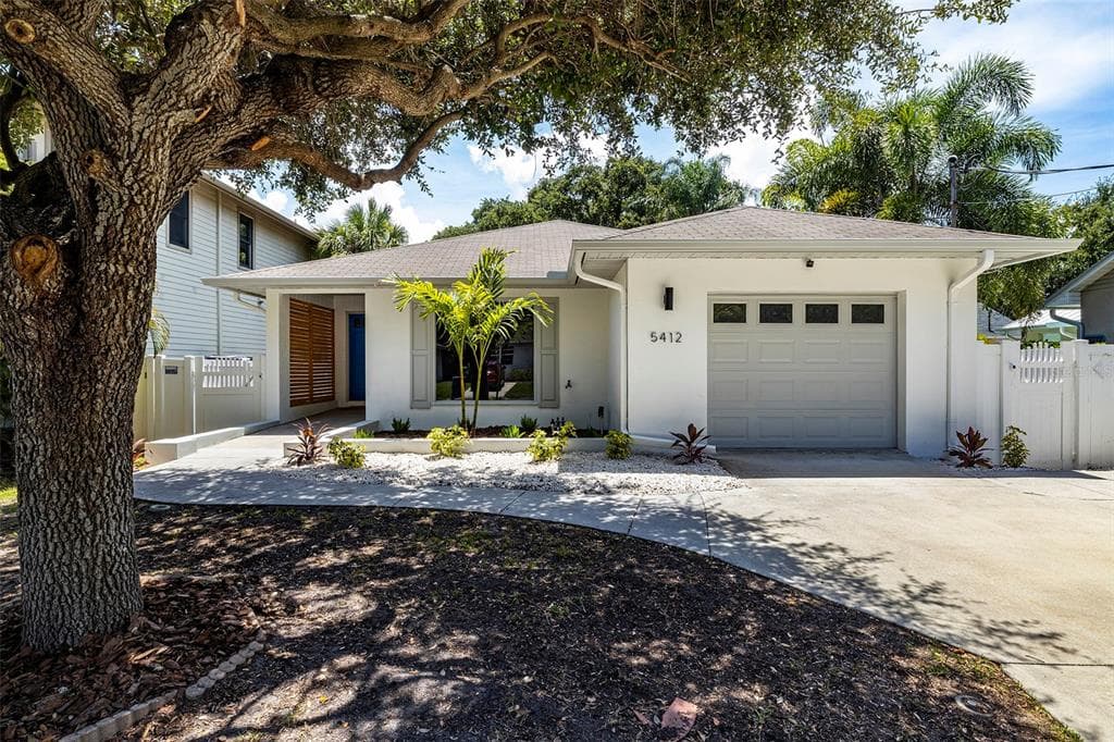 5412 S SELLAS STREET TAMPA, FL 33611
