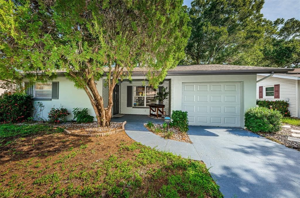 1314 5TH TERRACE NW LARGO, FL 33770