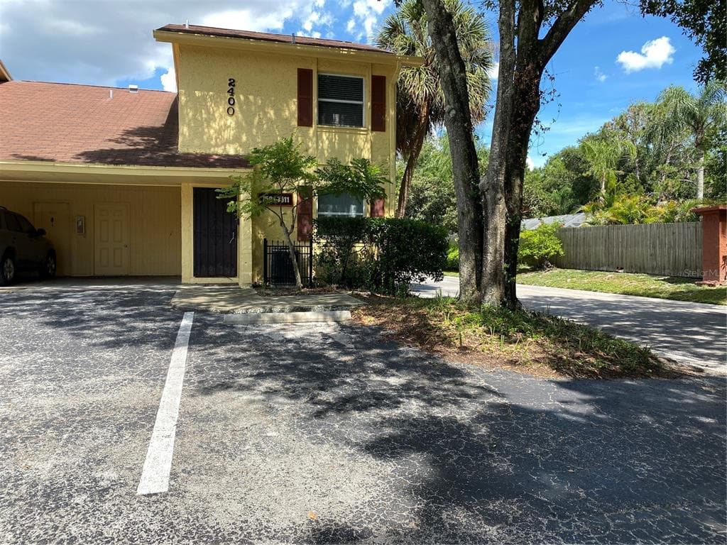 7501 FRAGANCIA COURT TAMPA, FL 33615