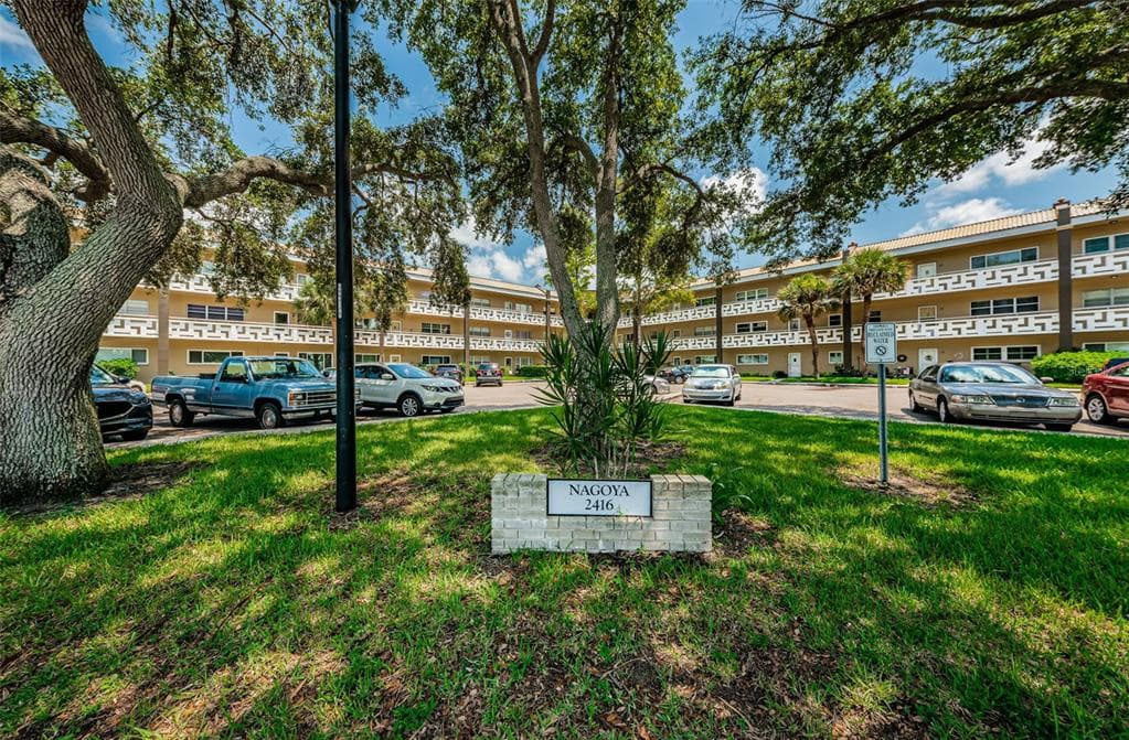 2416 WORLD PARKWAY BOULEVARD UNIT 26 CLEARWATER, FL 33763