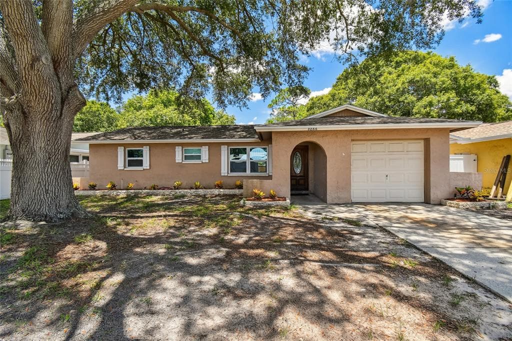 8866 90TH WAY LARGO, FL 33777